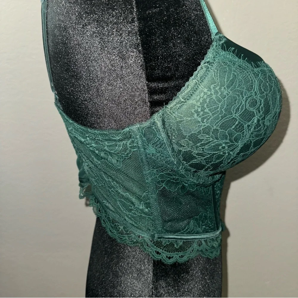 2 Vs Corsets - Picture 4 of 14